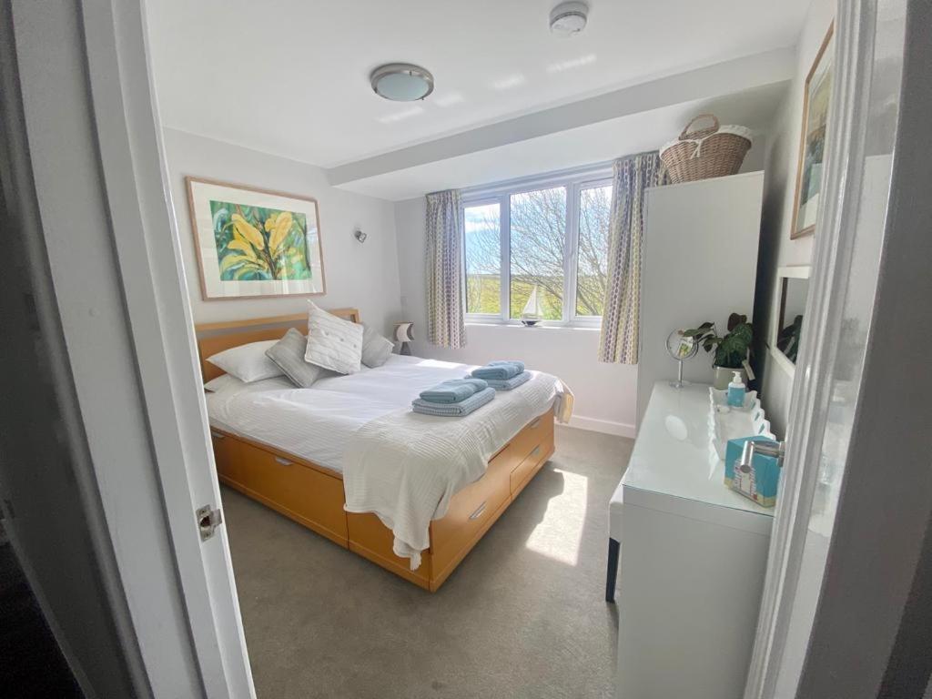 2 Bedroom Cottage Sleeps 4 With Hot-Tub, & Shared Pool Use Sennen Buitenkant foto