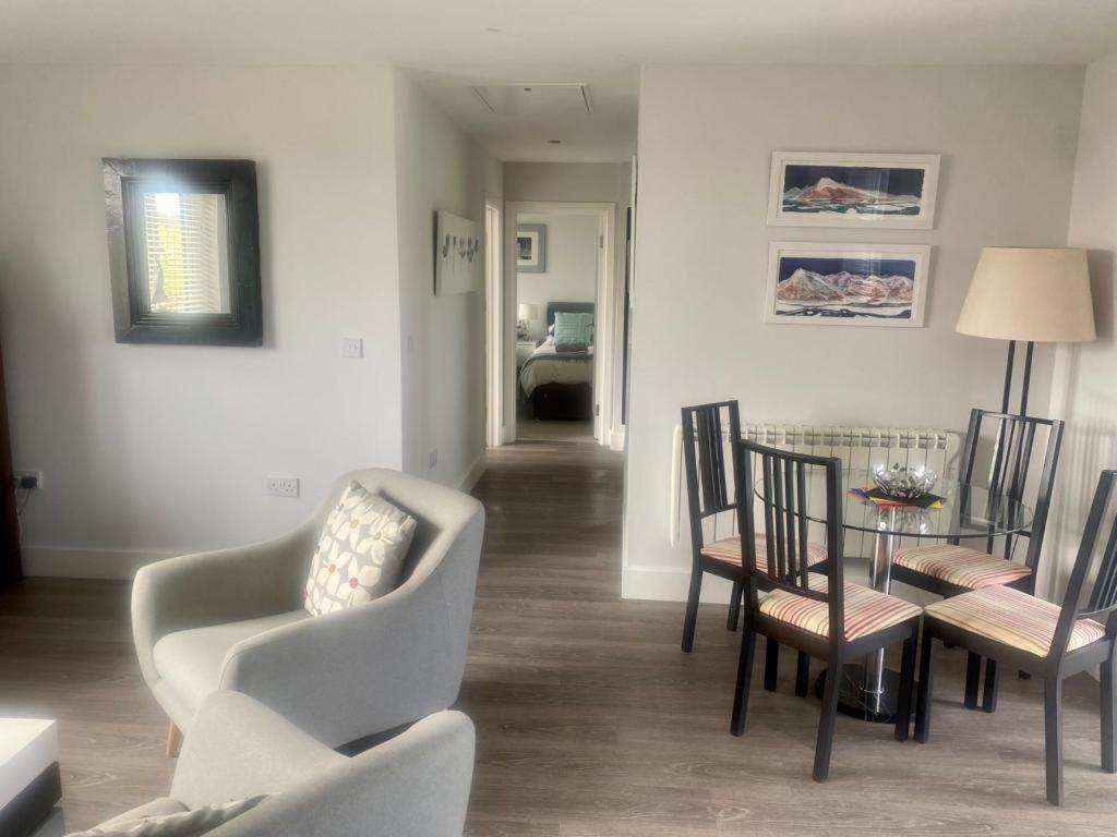 2 Bedroom Cottage Sleeps 4 With Hot-Tub, & Shared Pool Use Sennen Buitenkant foto